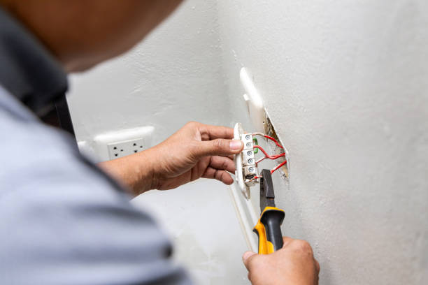 Best Emergency Electrical Repair  in Las Lomas, CA